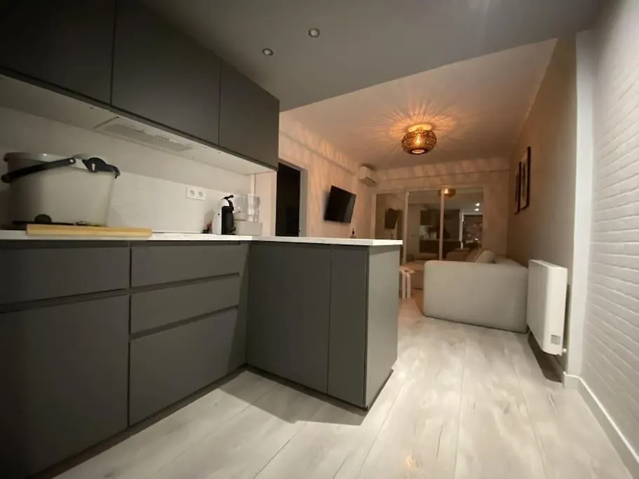 Casa Picaso Elegance, One Bedroom City Center Apartment With Balcony By Namaste Elite Torremolinos