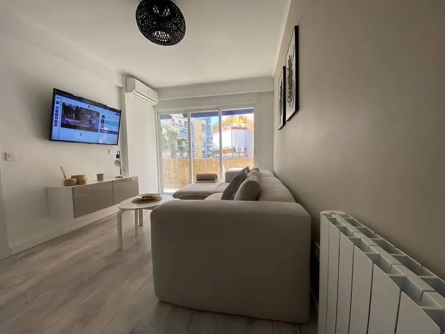 Casa Picaso Elegance, One Bedroom City Center Apartment With Balcony By Namaste Elite Torremolinos