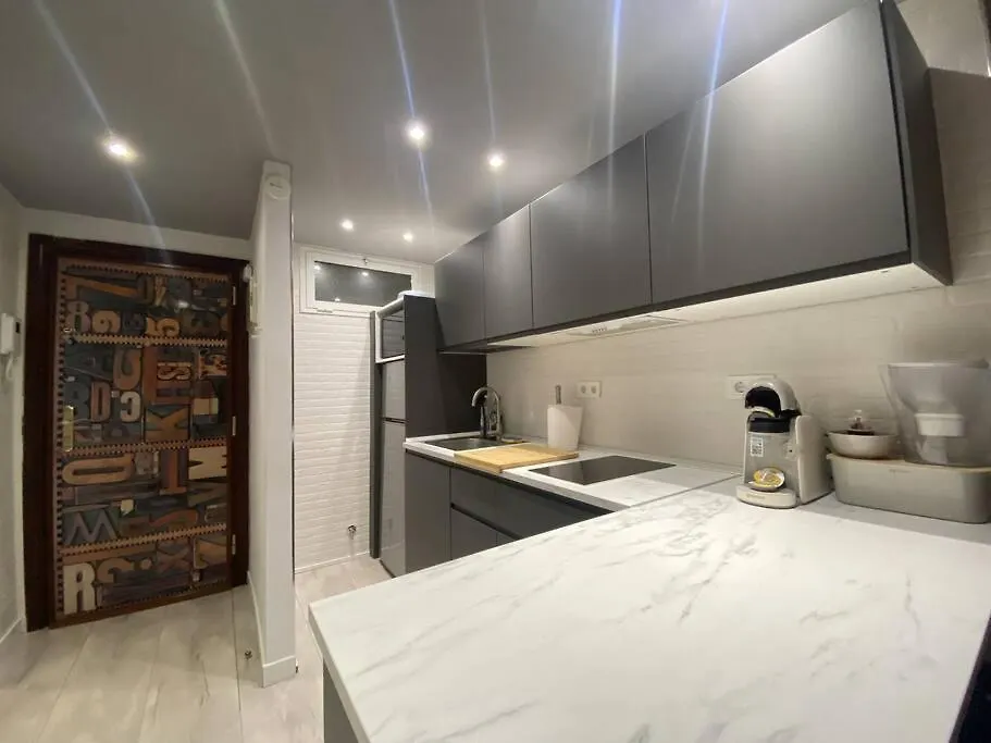Casa Picaso Elegance, One Bedroom City Center Apartment With Balcony By Namaste Elite Torremolinos